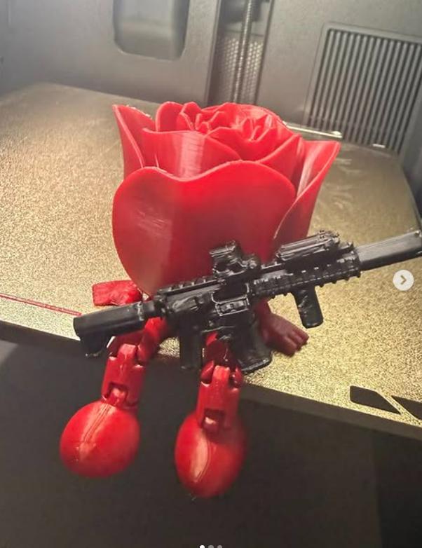 Guns and Roses for the love of your life - GeeRay Studio
